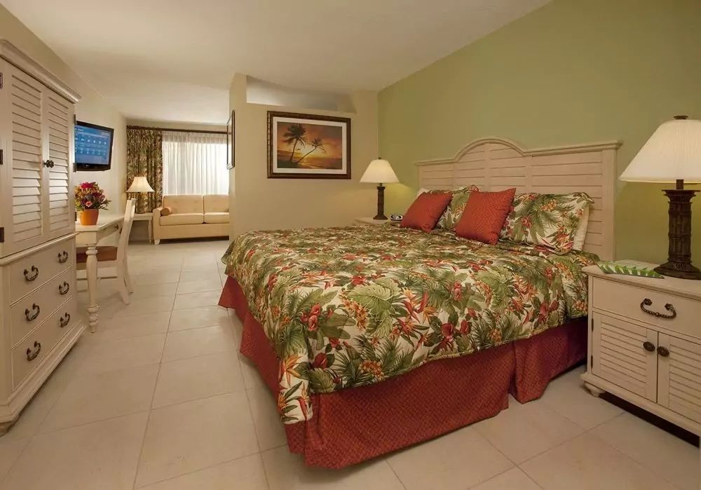 Alden Suites - A Beachfront Resort St. Pete Beach Room photo